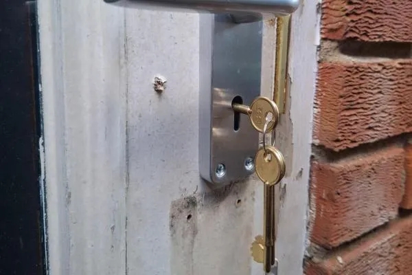 New door lock fitted and supplied with keys in Irthlingborough.