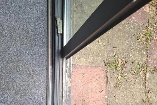 Door repair in Stanwick for misaligned sliding door