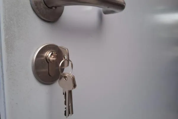 Master keyed lock replacement on a commercial door