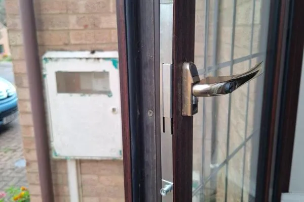 uPVC window repair in Stanwick for faulty window handle