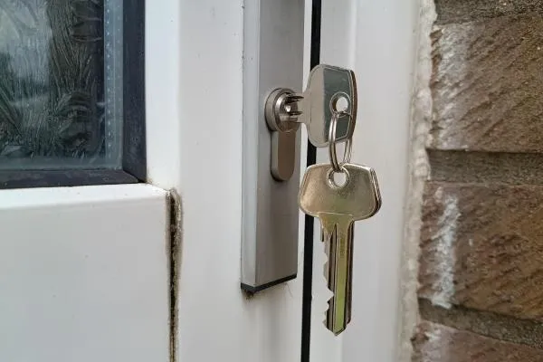 Ringstead locksmith fitting a replacement euro cylinder